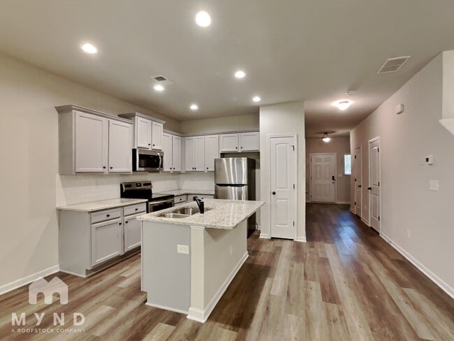 Building Photo - 6063 Oak Bend Ct