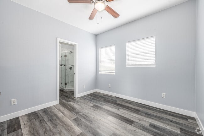 3BR, 2BA - 900SF - Primary Bedroom - 1032-1036 S Normandie Ave