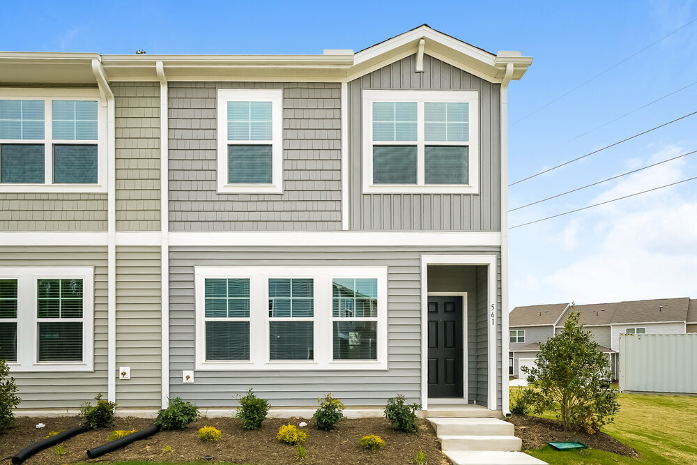 Foto principal - 561 Landing View Dr