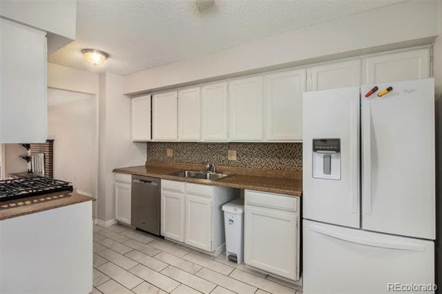 Foto del edificio - 6380 E Wesley Ave