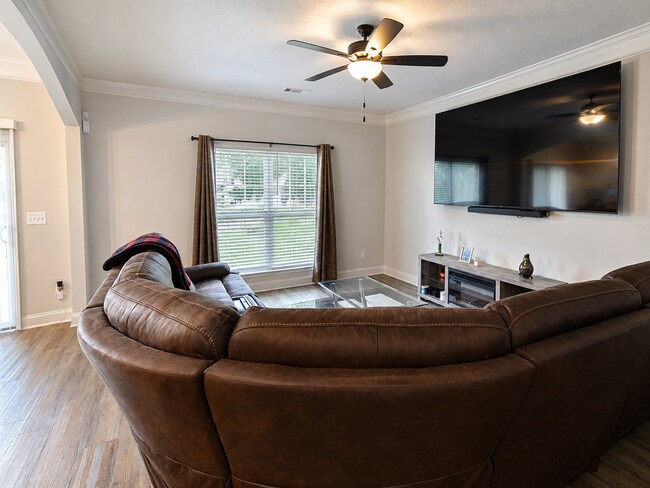 Foto del edificio - 4045 Cottingham Wy