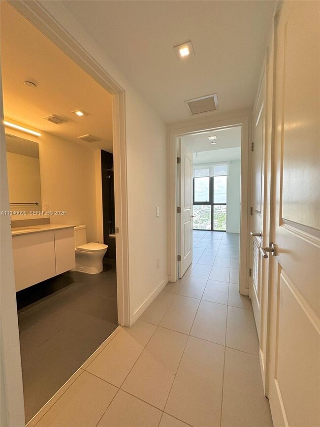 Foto del edificio - 1600 NE 1st Ave