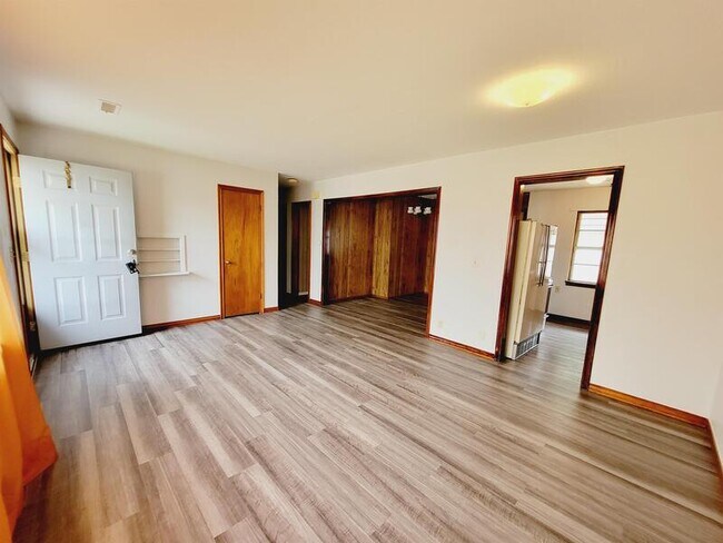 Building Photo - 4263 Cumberland St