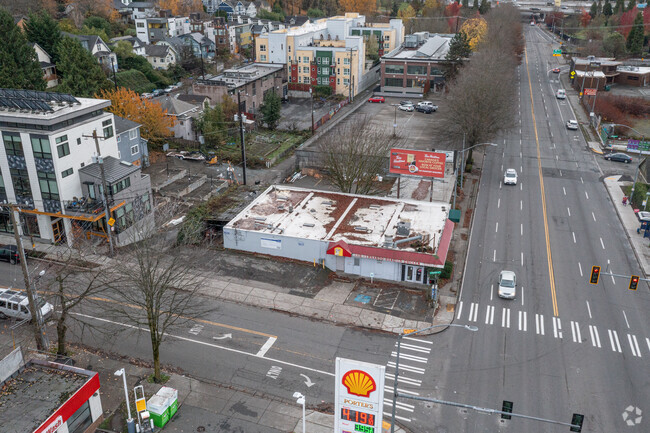 Building Photo - 900 Rainier Ave S