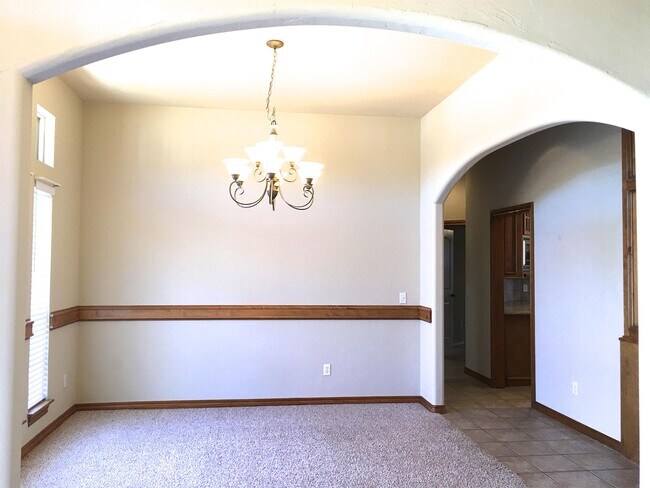 Foto del edificio - 813 W Windmill Ct