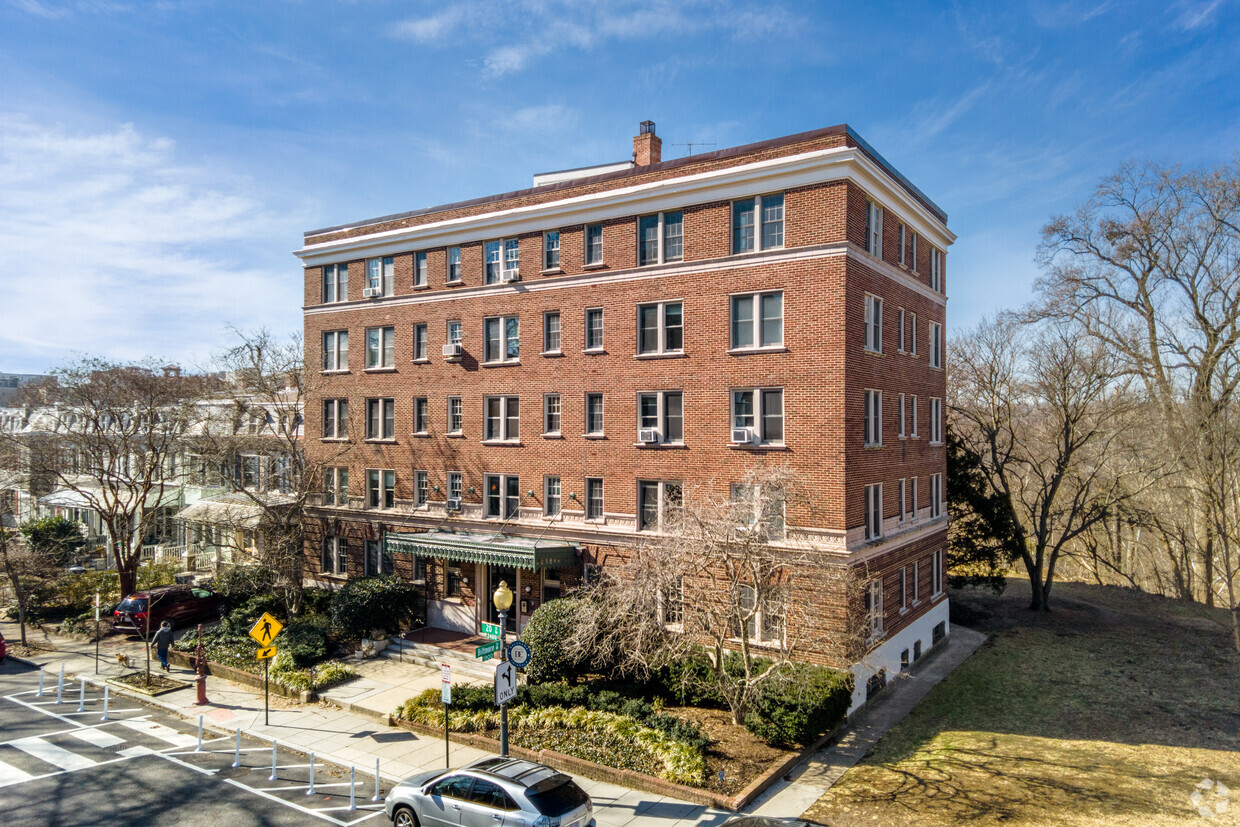 2456 20th St NW, Washington, DC 20009 - Apartments in Washington, DC ...