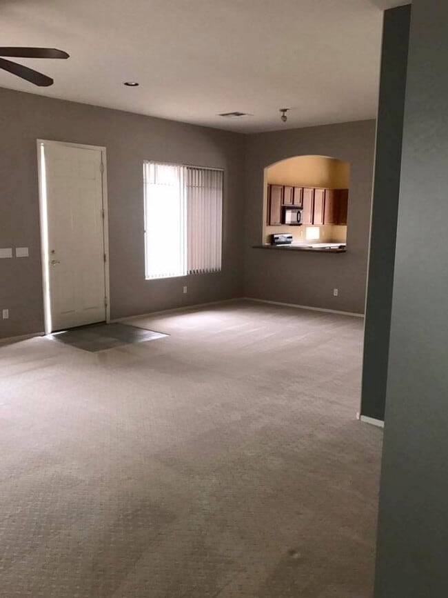 Building Photo - 3-bedroom in gated community w/community pool