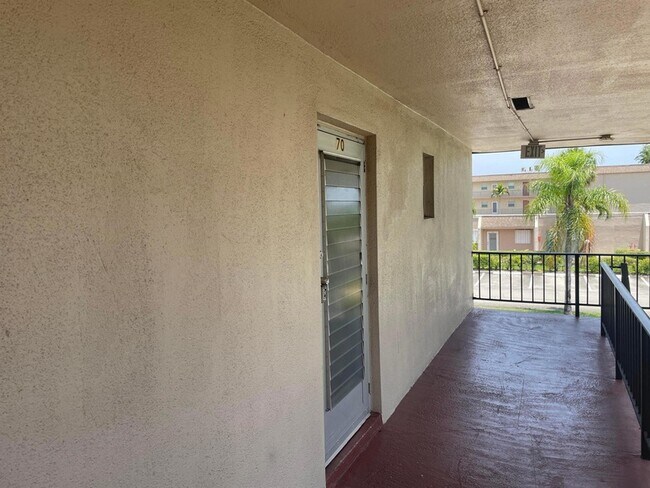 Foto del edificio - 506 Davis Rd