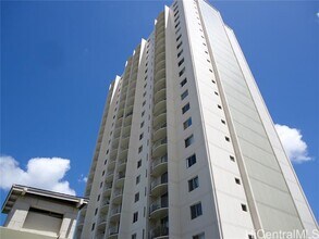Building Photo - 98-1038-1038 Moanalua Rd