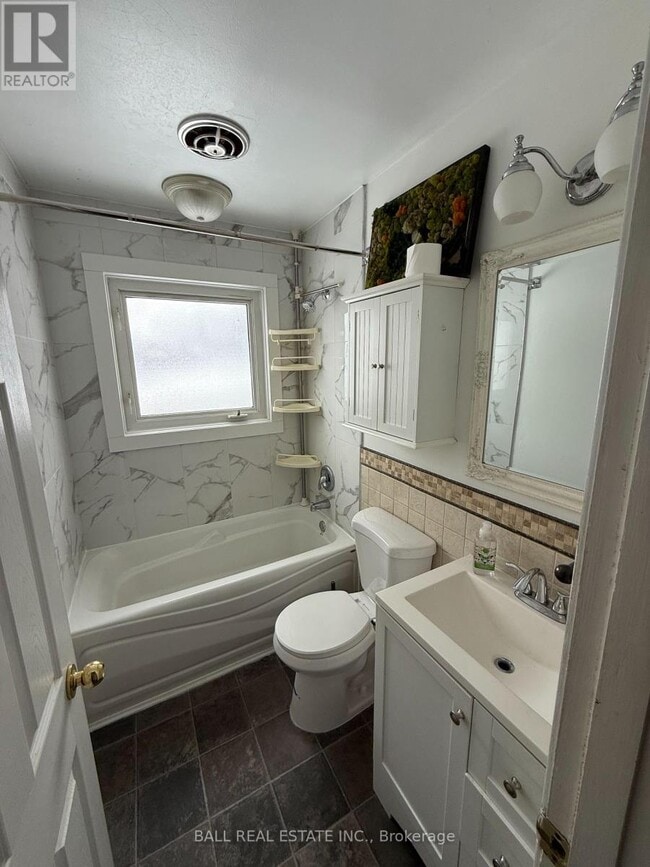 Photo du bâtiment - 468 Bellevue St