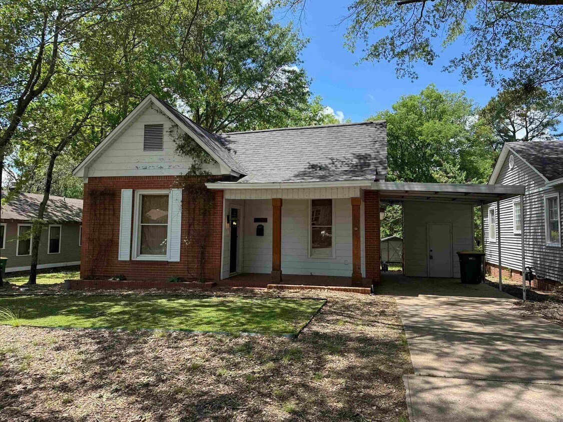 Foto principal - 1704 N Taylor St