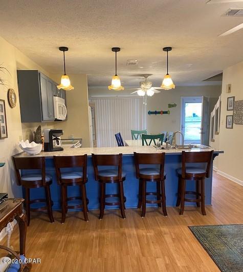 Foto del edificio - 21222 Lakeview Dr