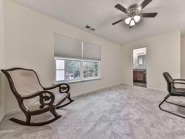 2nd room - 1403 Bay Overlook Dr