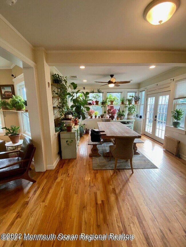 Building Photo - 1403 S Wanamassa Dr