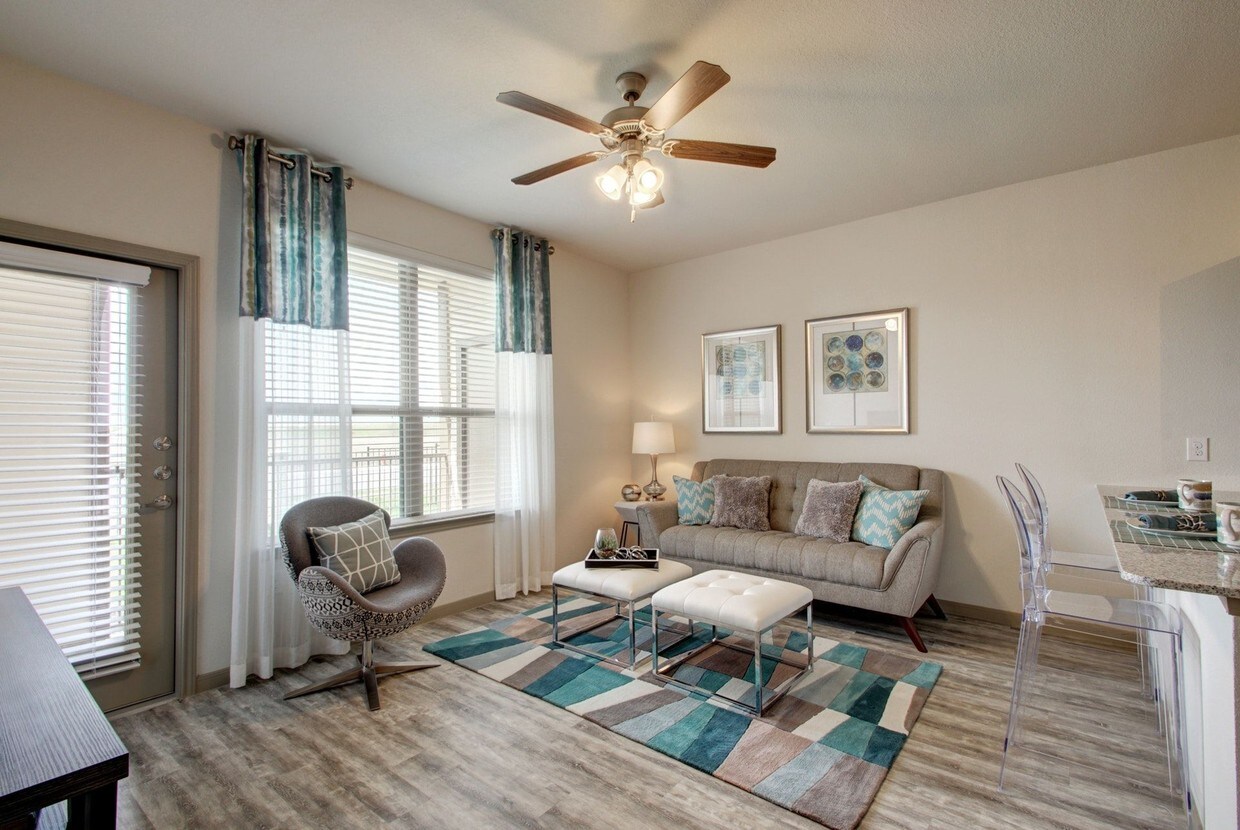 Enclave Falcon Pointe Apartments 2132 Falcon Village Ln Pflugerville