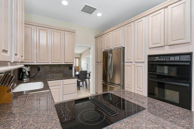 Foto del edificio - 70745 Ironwood Dr