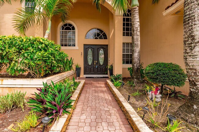Building Photo - 1333 SW 175th Way