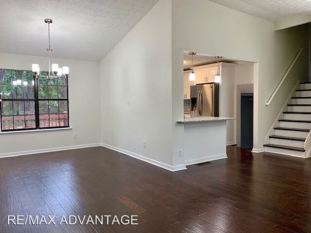 Building Photo - 3 br, 2.5 bath House - 7813 Sugarland Dr.