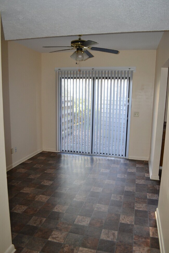 Foto del edificio - Home For Rent