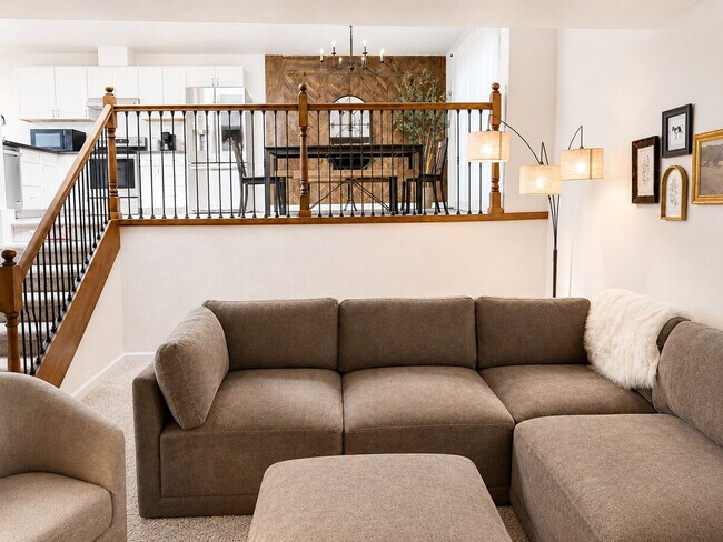Foto del edificio - 4300 Forrest Rd