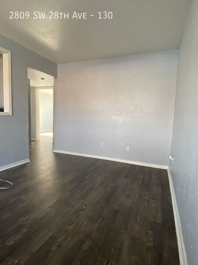 Foto del edificio - 2809 SW 28th Ave