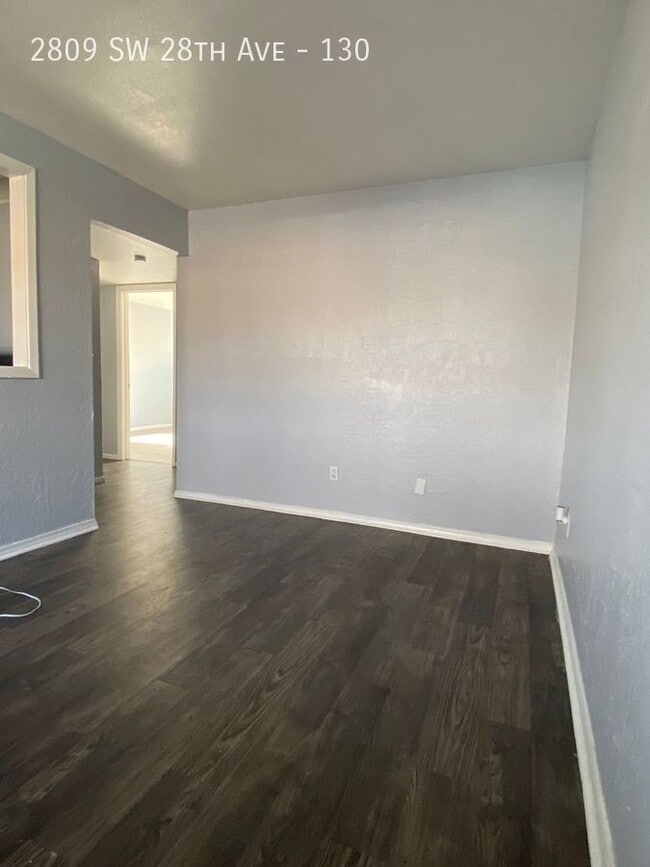 Building Photo - 2809 SW 28th Ave