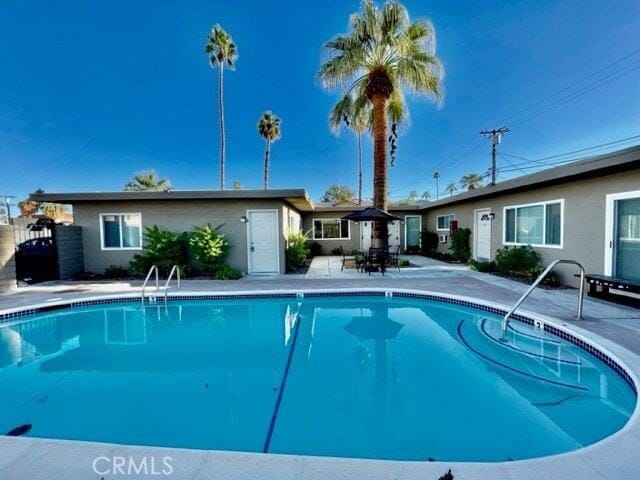 Foto del edificio - 45421 Sunset Ln