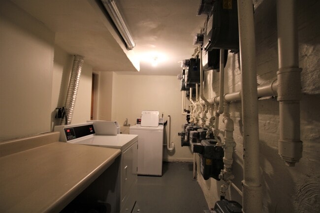 Foto del edificio - 423 Shawmut Ave