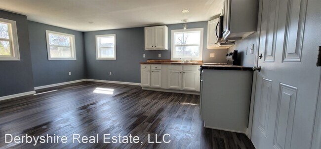 Building Photo - 2 br, 2 bath House - 426 South Broad St