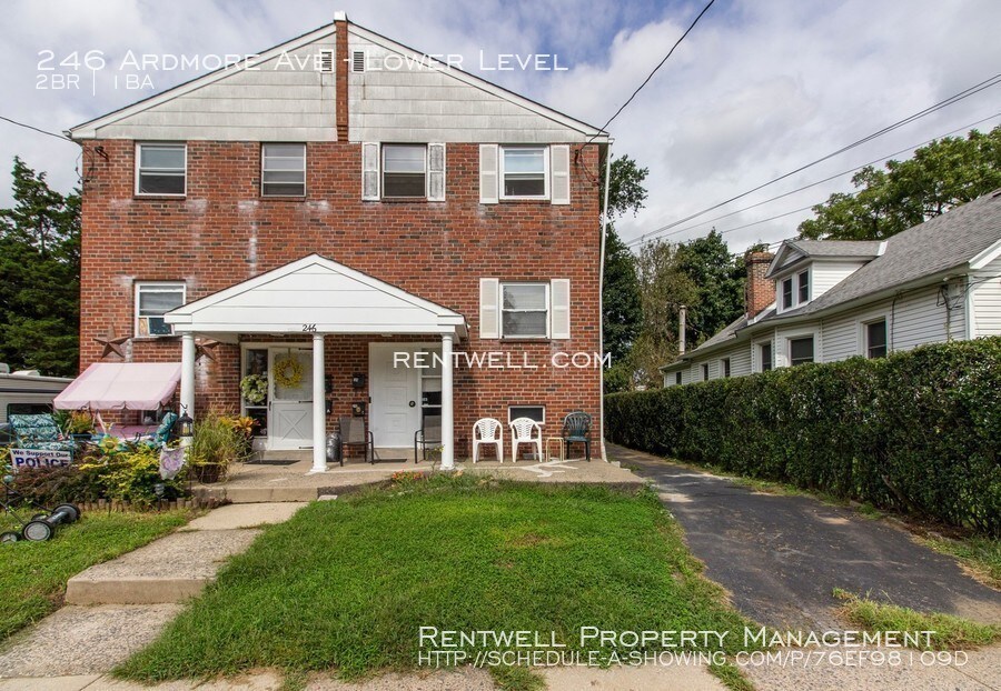 246 Ardmore Ave Unit Lower Level, Upper Darby, PA 19082 Room for Rent