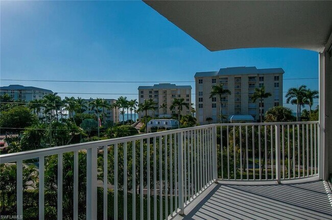 Foto del edificio - 1300 Gulf Shore Blvd N