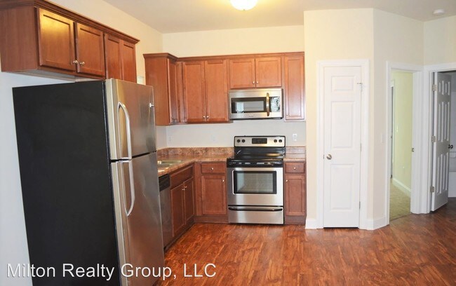 Foto del edificio - 3 br, 3 bath House - 74 Hartwell Circle