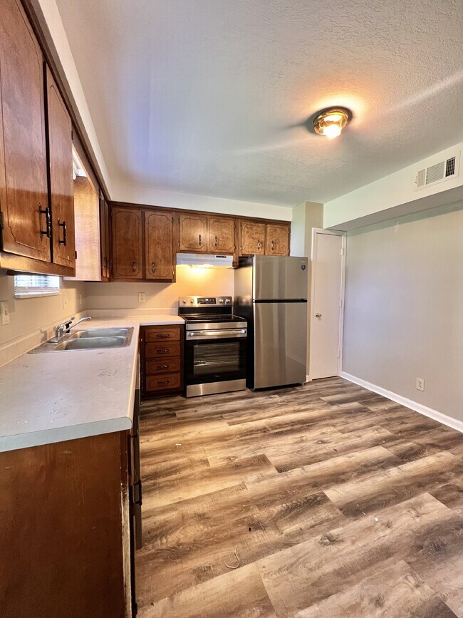 Foto del edificio - 355 PEABODY DRIVE UNIT 6
