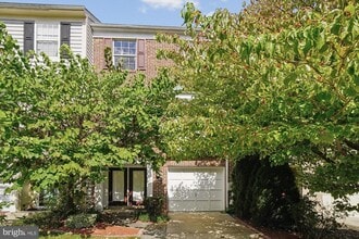 Building Photo - 114 Long Acre Ct