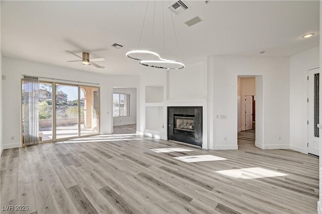 Foto del edificio - 23 Brandermill Dr