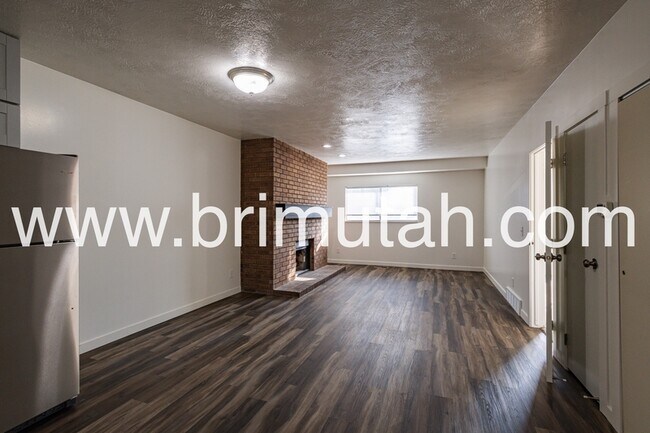 Building Photo - 1304 E 900 S