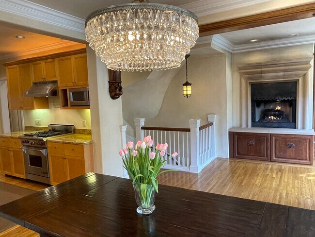 Photo - 408 Lombard St Apartment