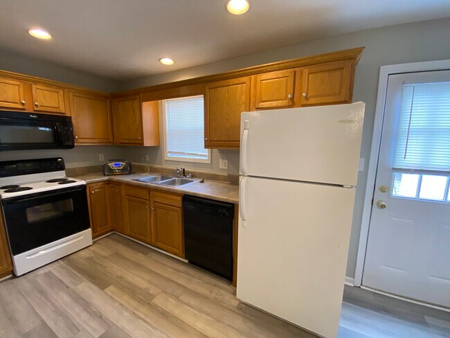 Foto del edificio - 109 Hillridge Ct