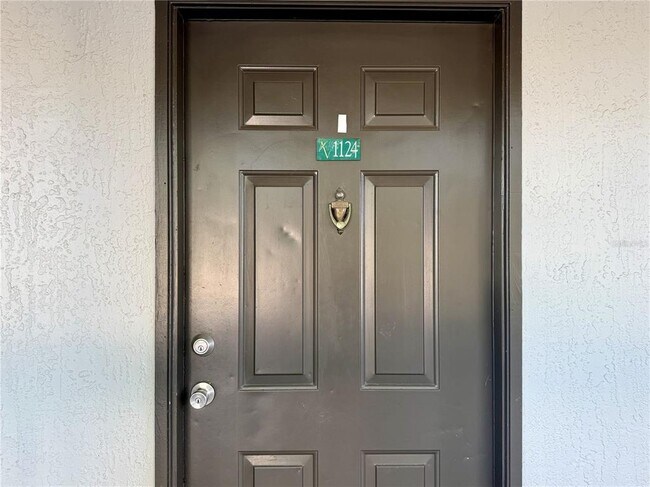 Building Photo - 13839 Fairway Island Dr