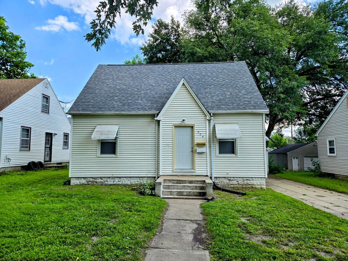 Primary Photo - 534 Hope Ave