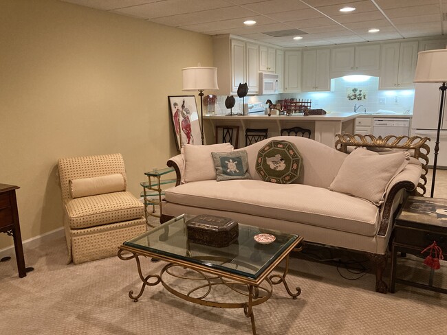 Building Photo - 68 Westwood Cir SW