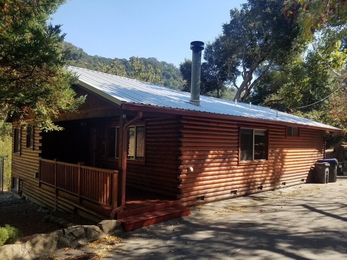 Primary Photo - Serene Log Cabin Living in the Sunol Valle...