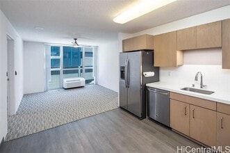 Building Photo - 7000 Hawaii Kai Dr