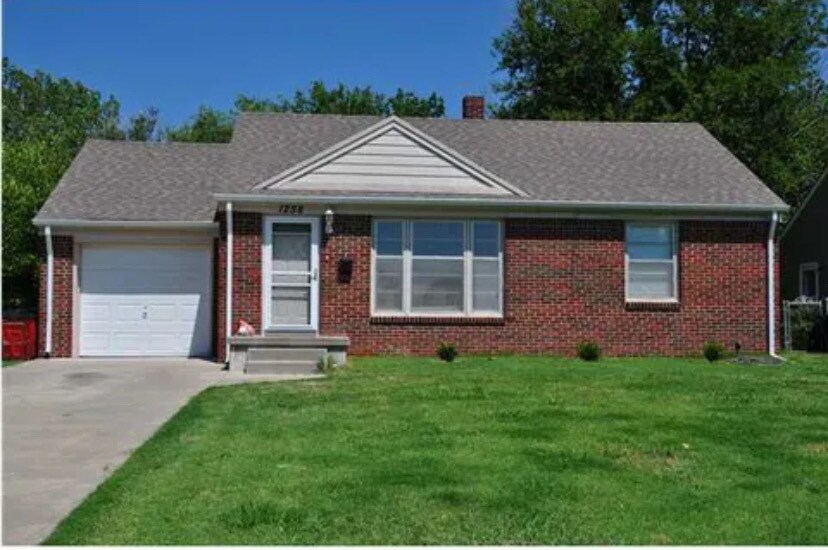 Foto principal - 1258 N Crestway St