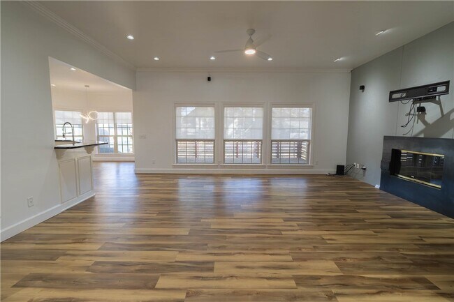 Foto del edificio - 4518 Olive Tree Ave