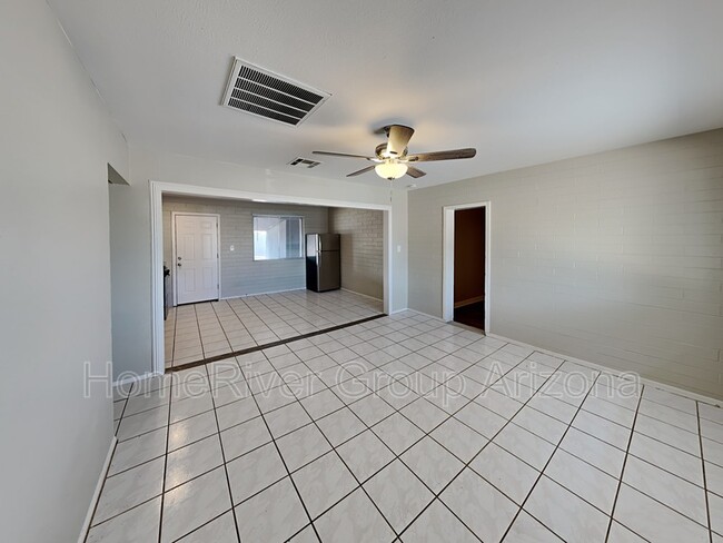 Building Photo - 3801 W Tamarisk Ave