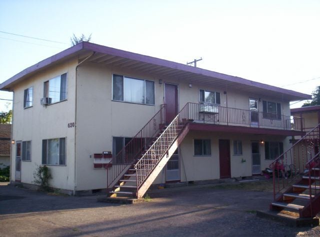 Foto del edificio - 2 bedroom Apartment Near downtown