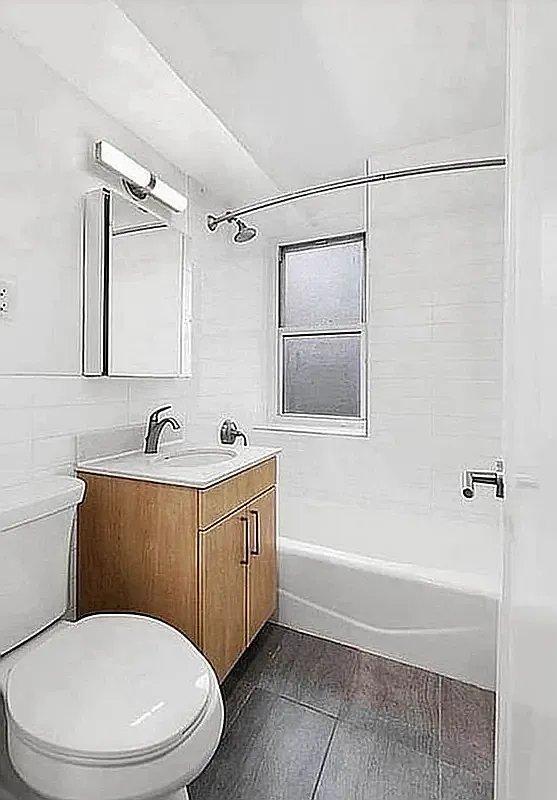 Foto del edificio - 0 bedroom in NEW YORK NY 10037