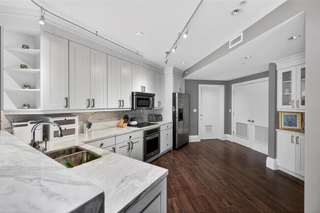 Foto del edificio - 455 E Palmetto Park Rd