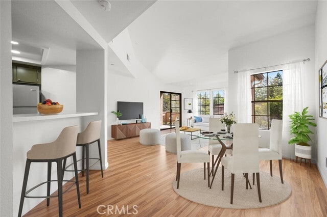 Building Photo - 1048 Calle Del Cerro